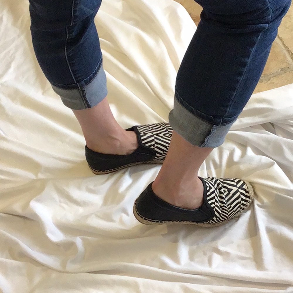 NWOT Gianni Bini Leather with Cow Hair Shoes